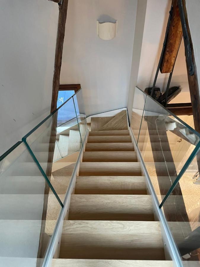 Appartement Casa Virginia Direct At The Canal Cannaregio With Own Roof Terrace Venetië