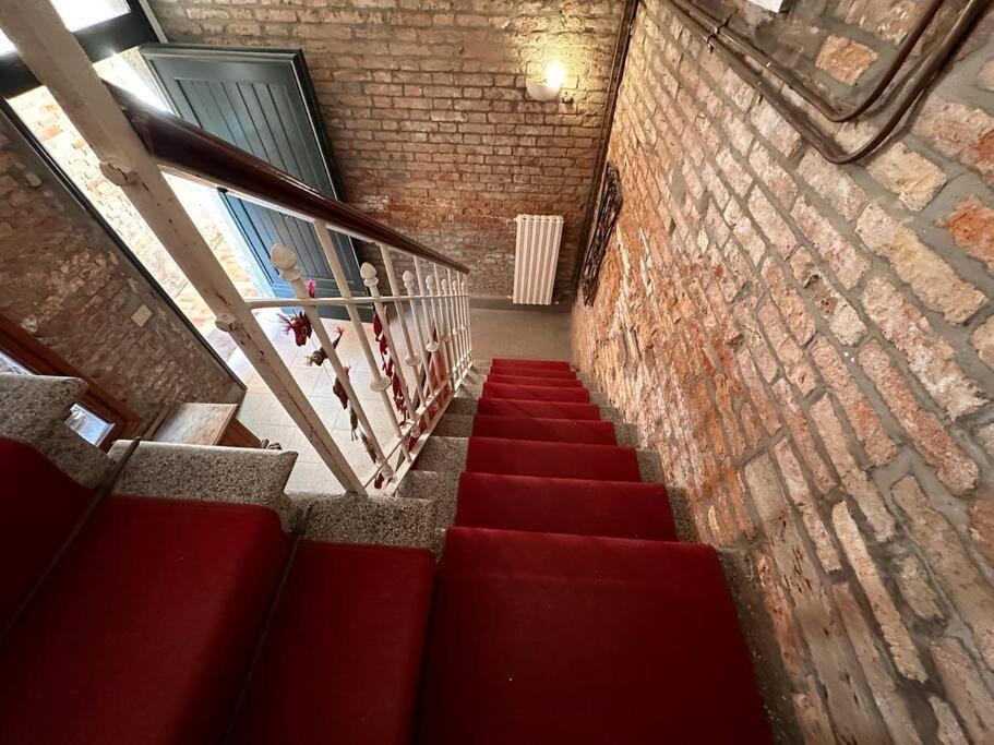 Terrace Apartment *