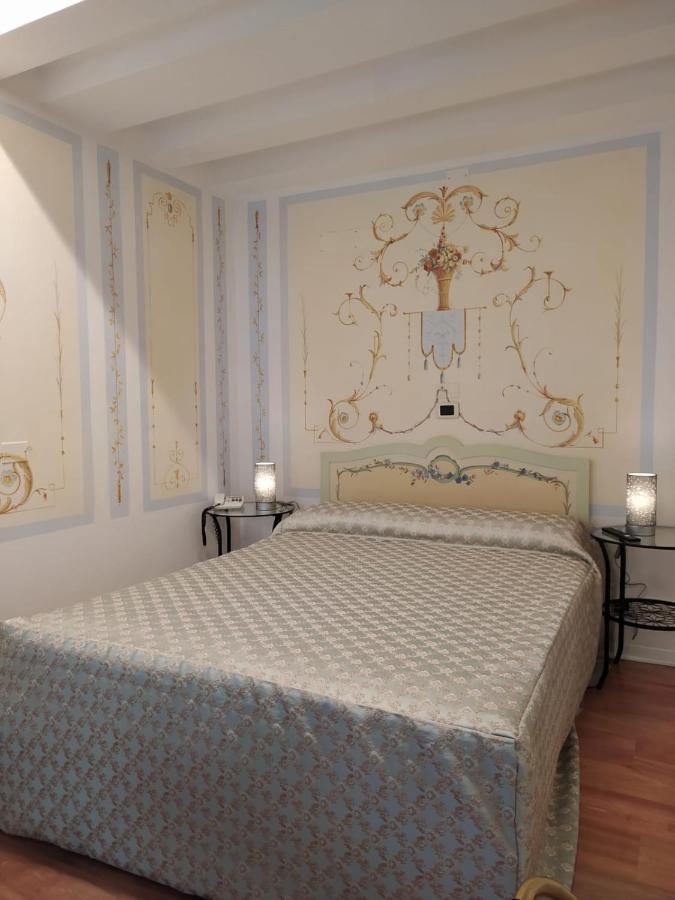 Hotel Antigo Trovatore Venise
