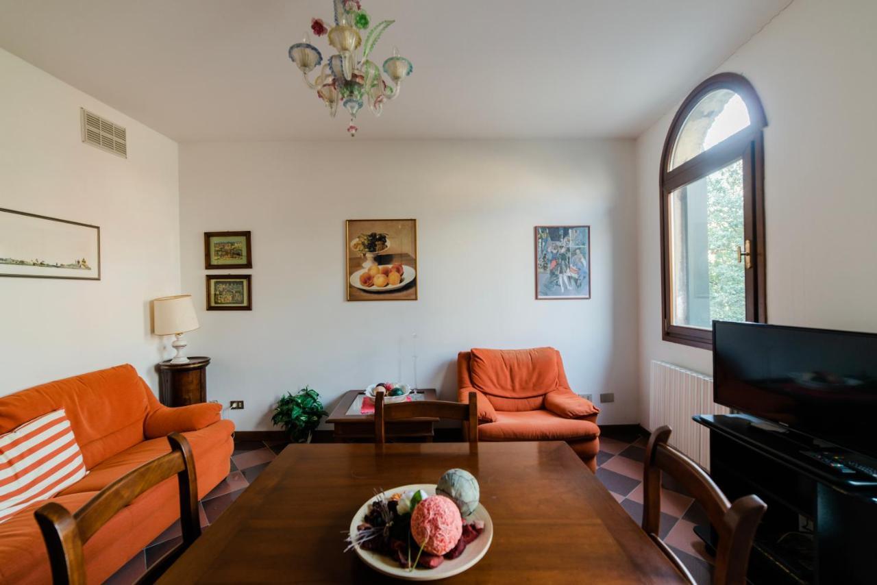 Ca' Muneghe, Spazioso E Luminoso Appartement