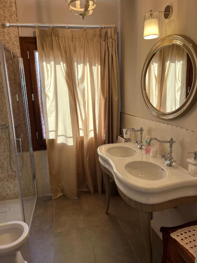 Palazzo Veneziano Direct At The Canal With Roof Terrace *