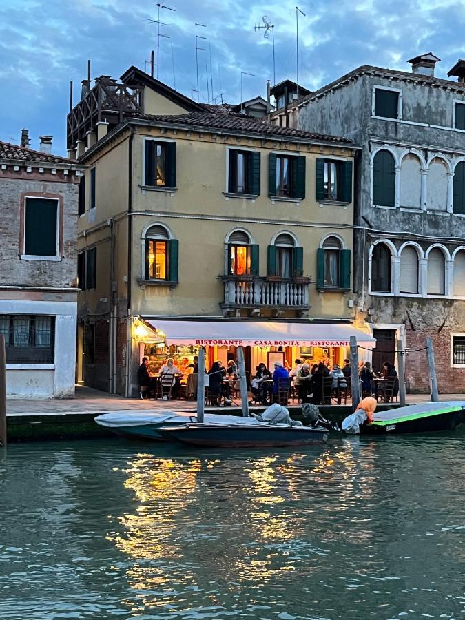 Palazzo Veneziano Direct At The Canal With Roof Terrace Venise