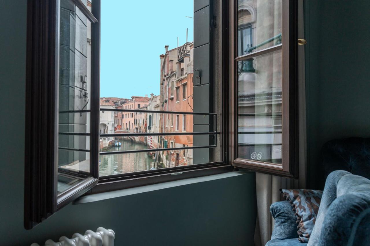 Ca Dei Dalmati - The Blue Canal View * Venice