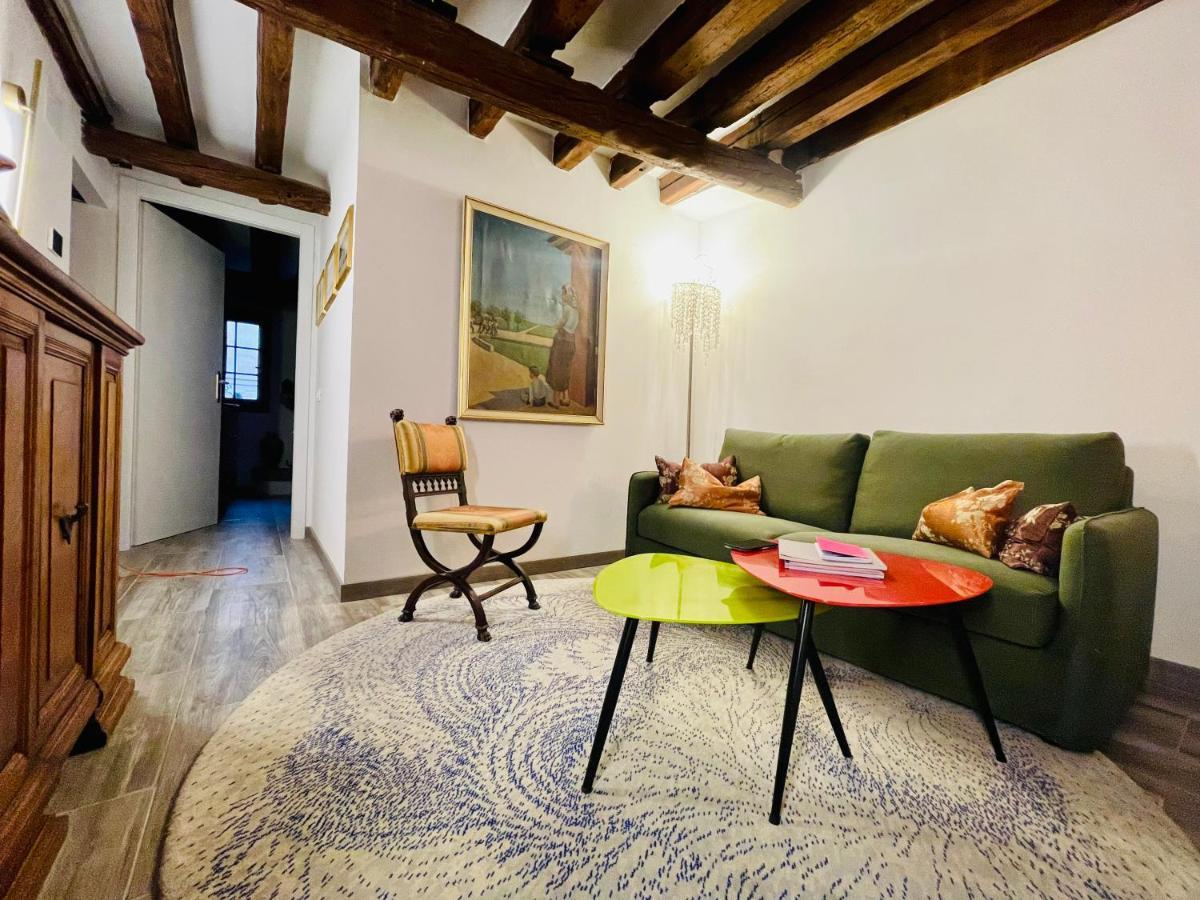 Appartement Casa Furlani Ai Dalmati - Your On The Canal Venetië