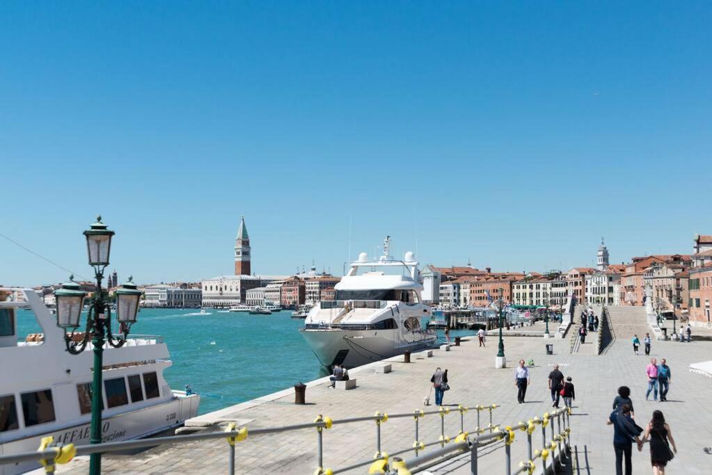 Feel@home Biennale Apartment Venice