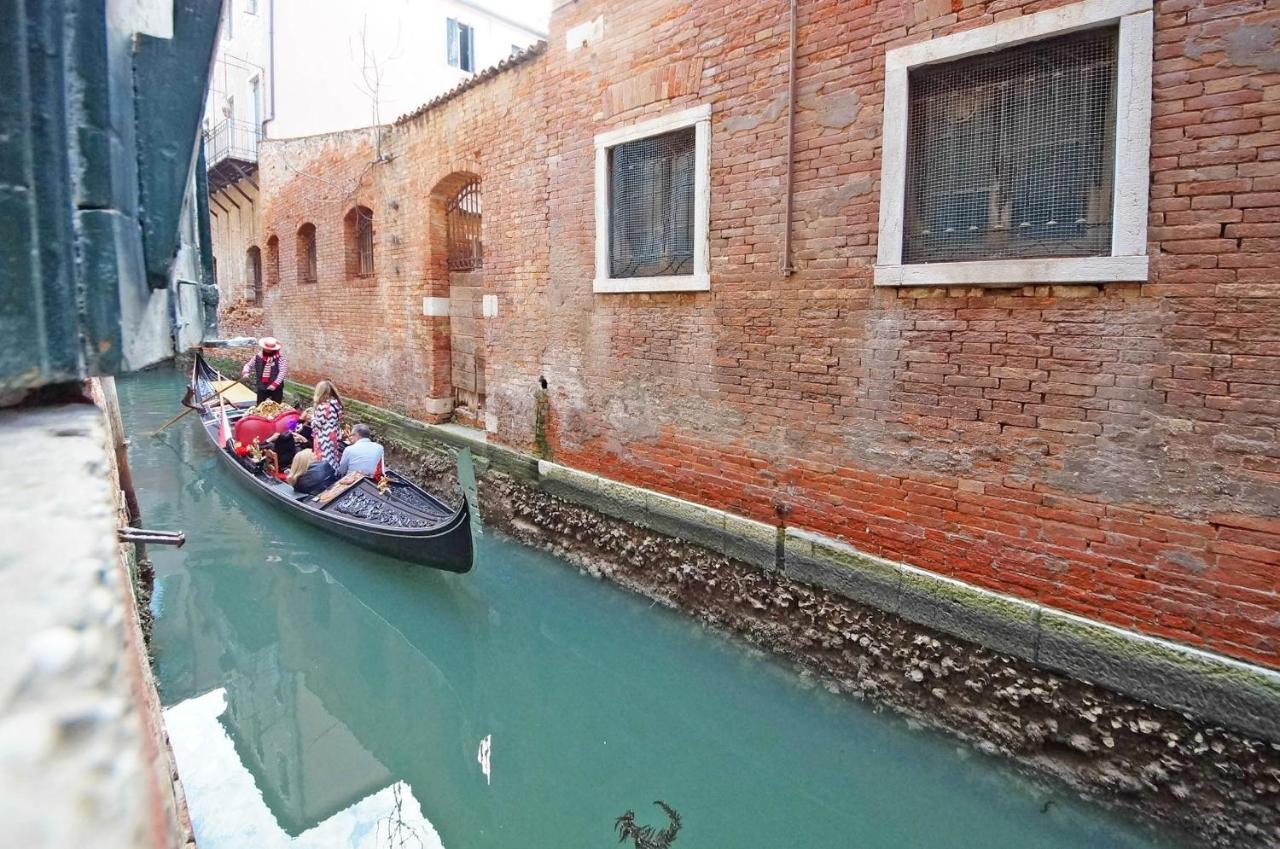 Gondola View Apartment Venice