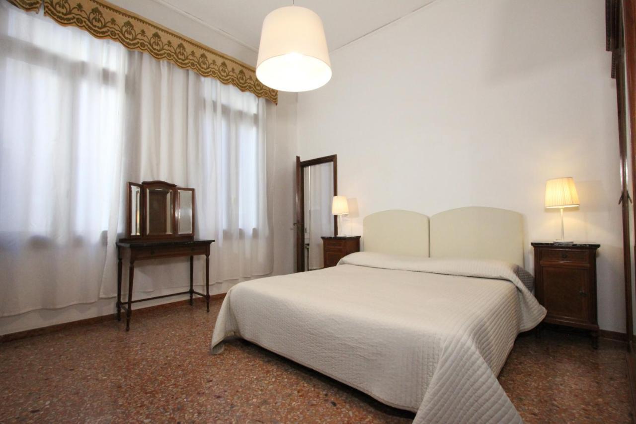 Rialto Apartment *