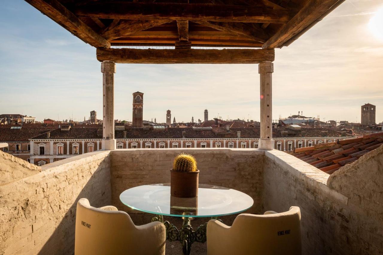 The Hotel Venezia