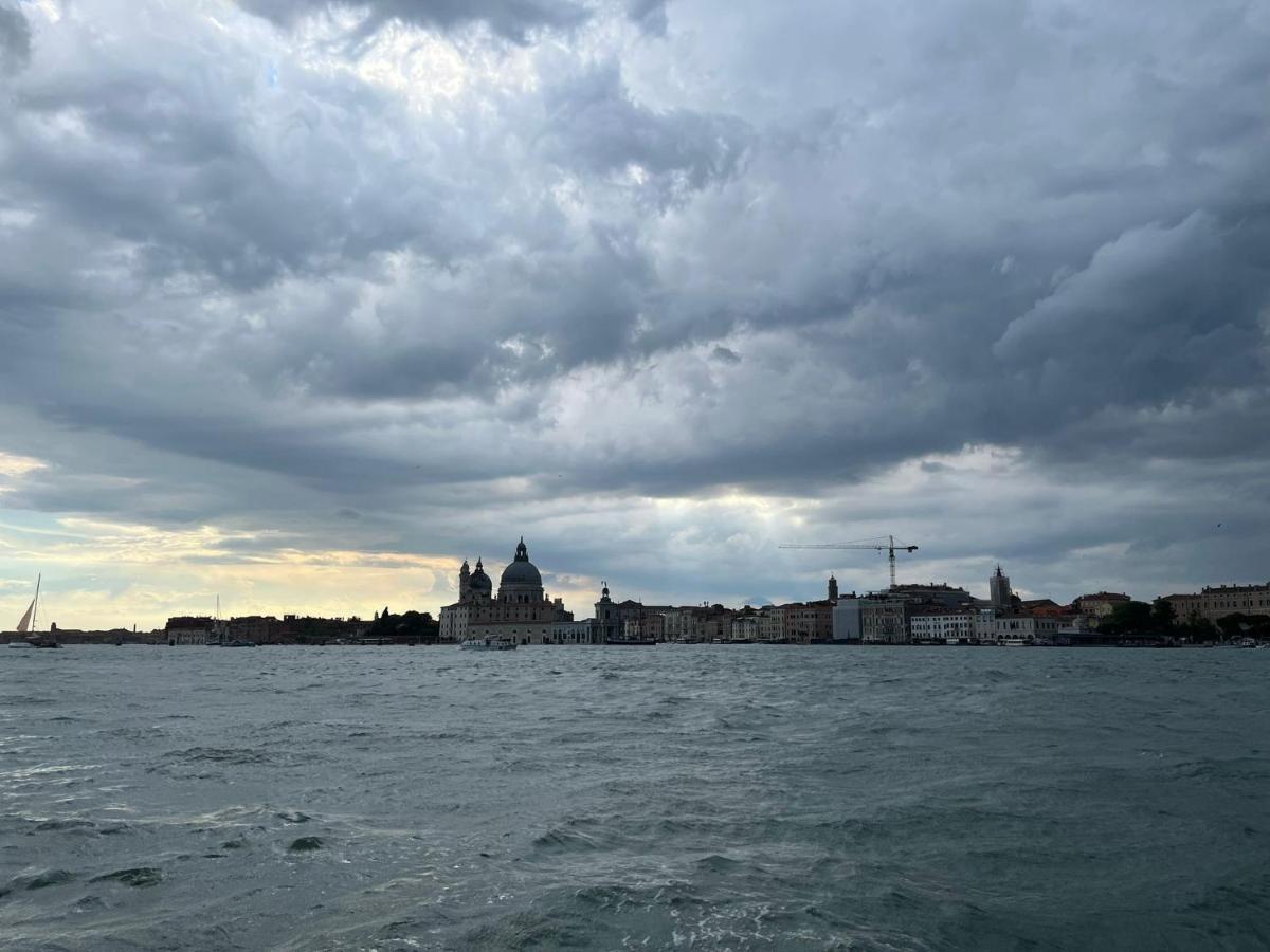 Venezia,giudecca Con Giardino Privato *