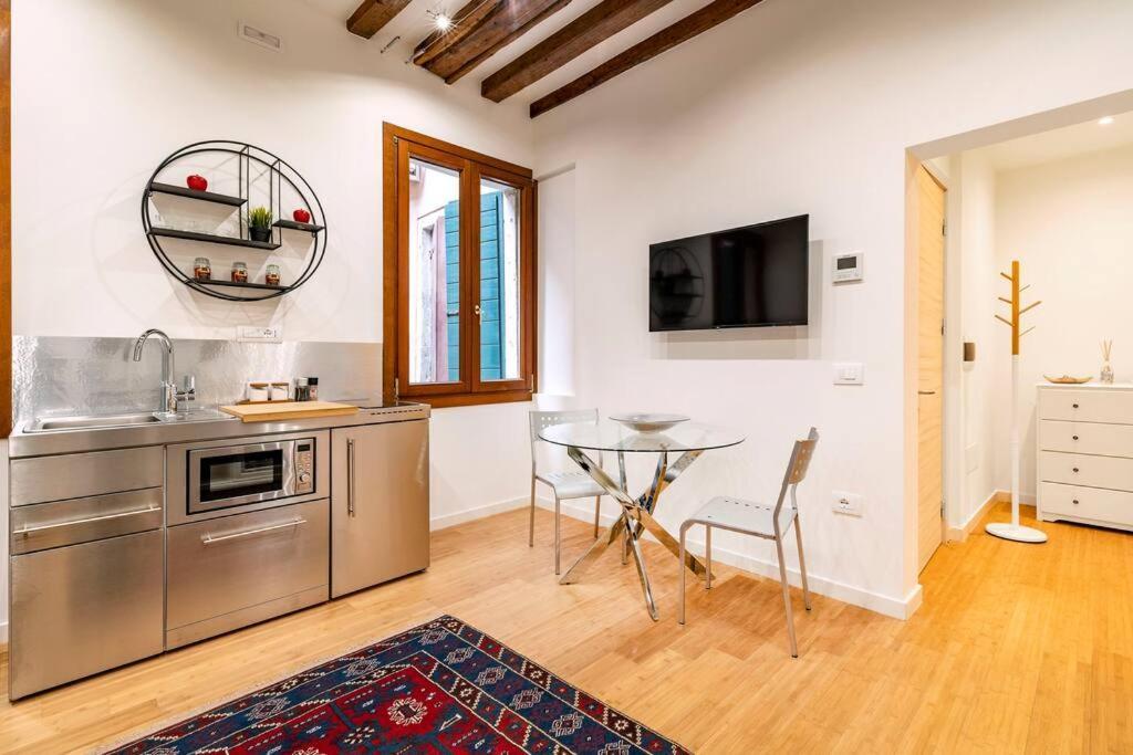 Loft San Stae 18.27 *