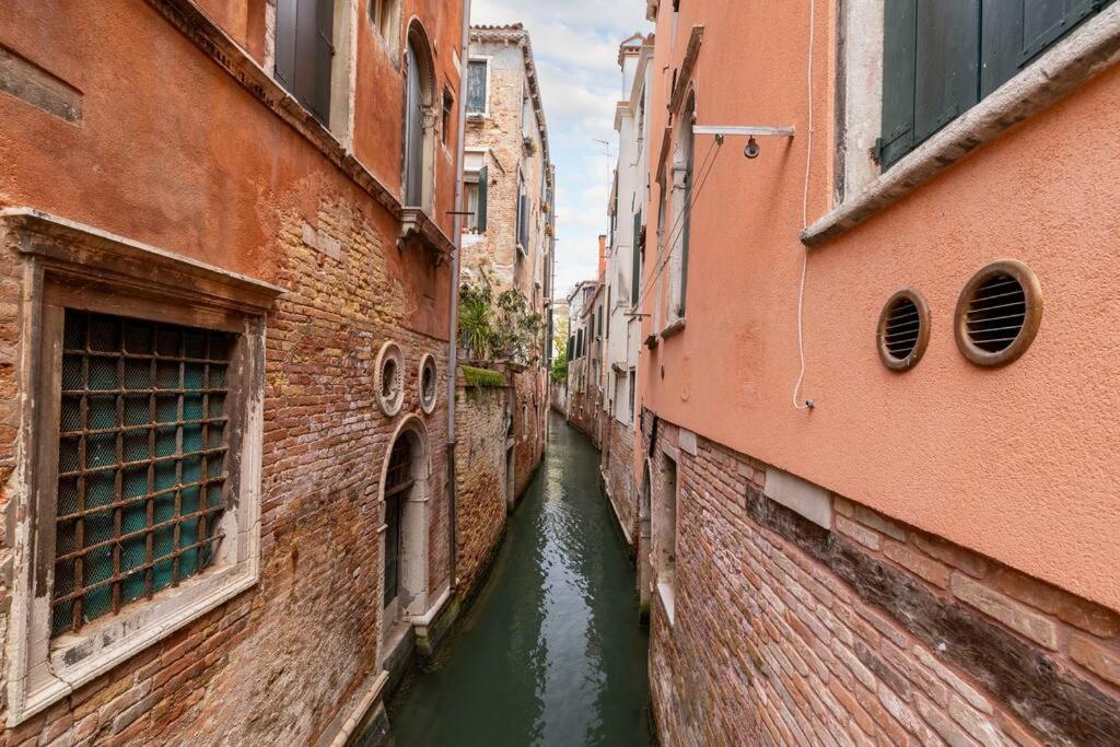 Loft San Stae 18.27 *
