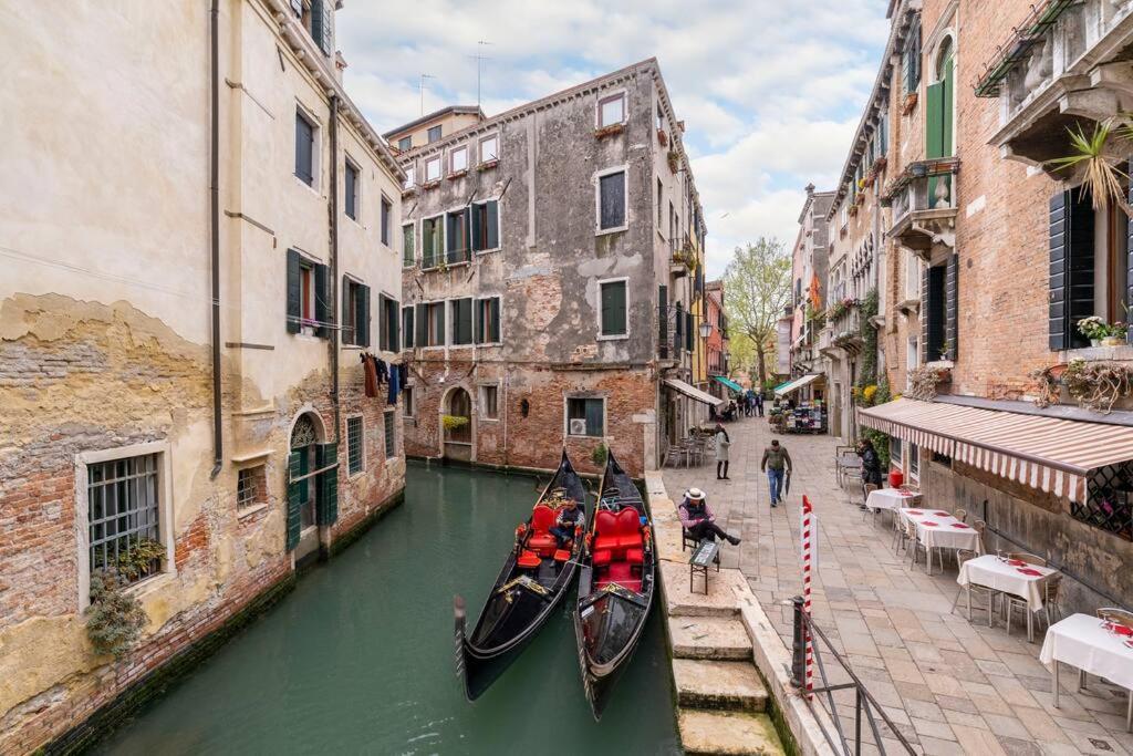Loft San Stae 18.27 Apartment Venice