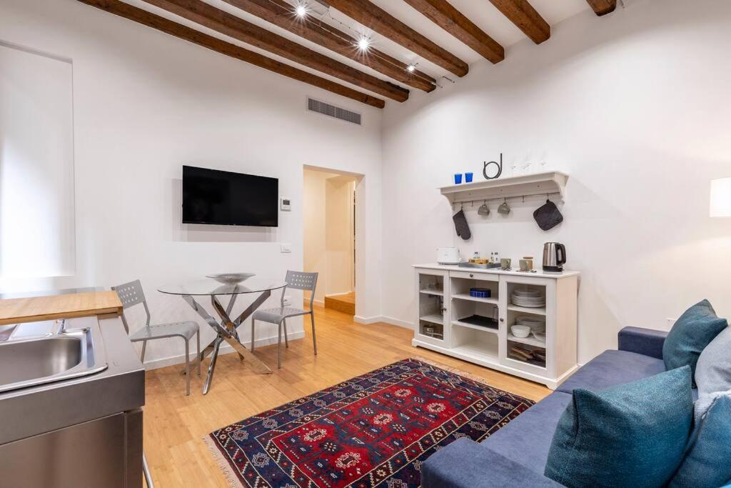 Apartment Loft San Stae 18.27 *