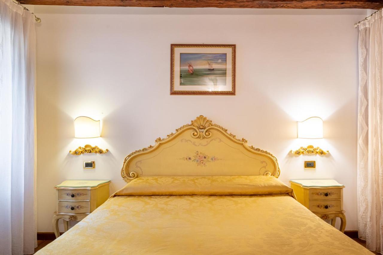 Ca' Pinelli Apartment Venice
