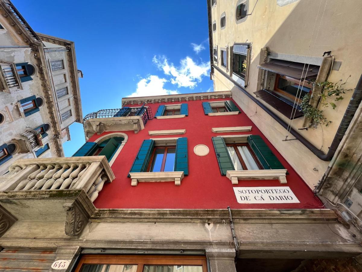 Splendid “true Apartment” Overlooking Water Appartamento Venezia