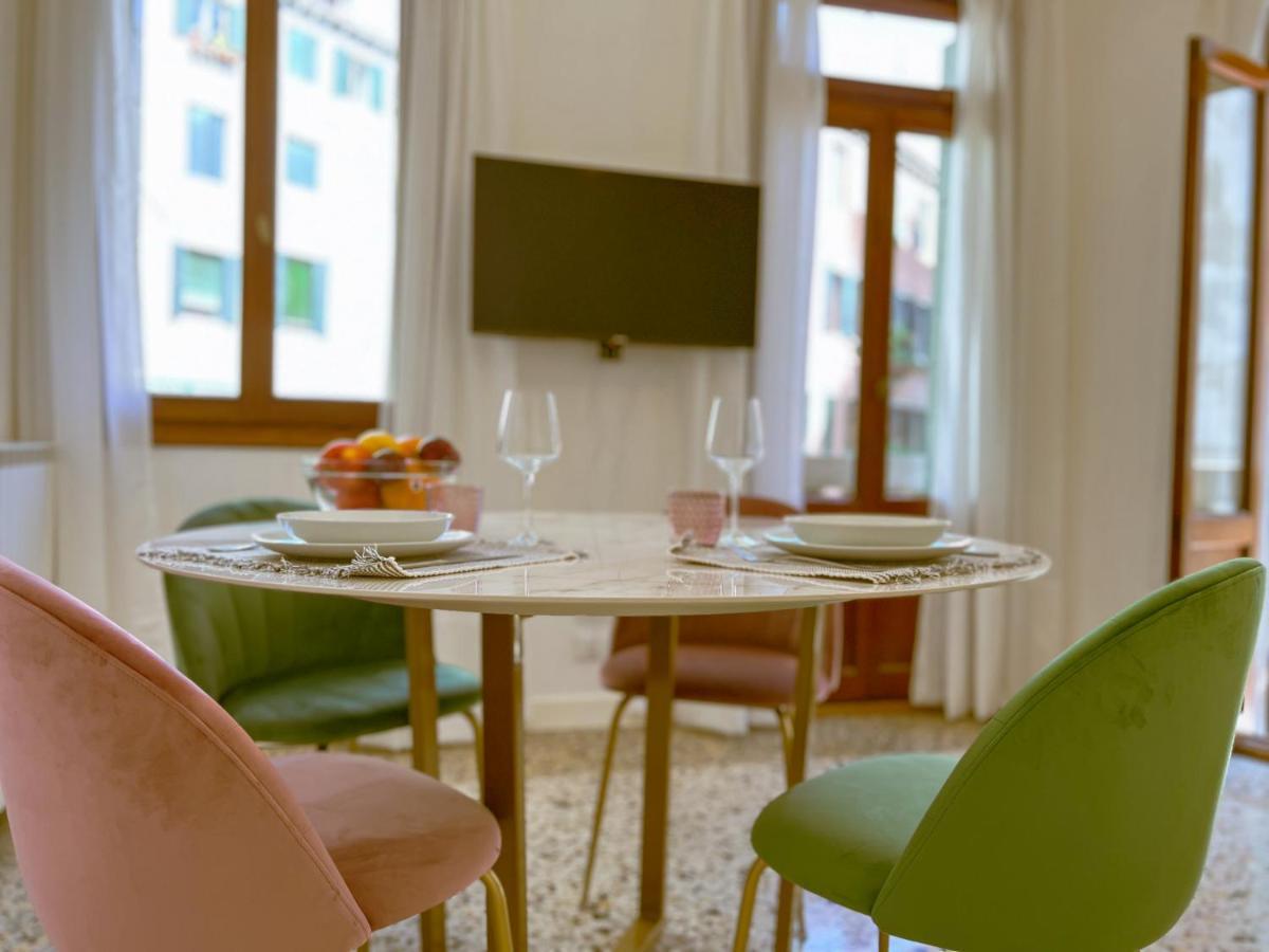 Appartamento Splendid “true Apartment” Overlooking Water Venezia