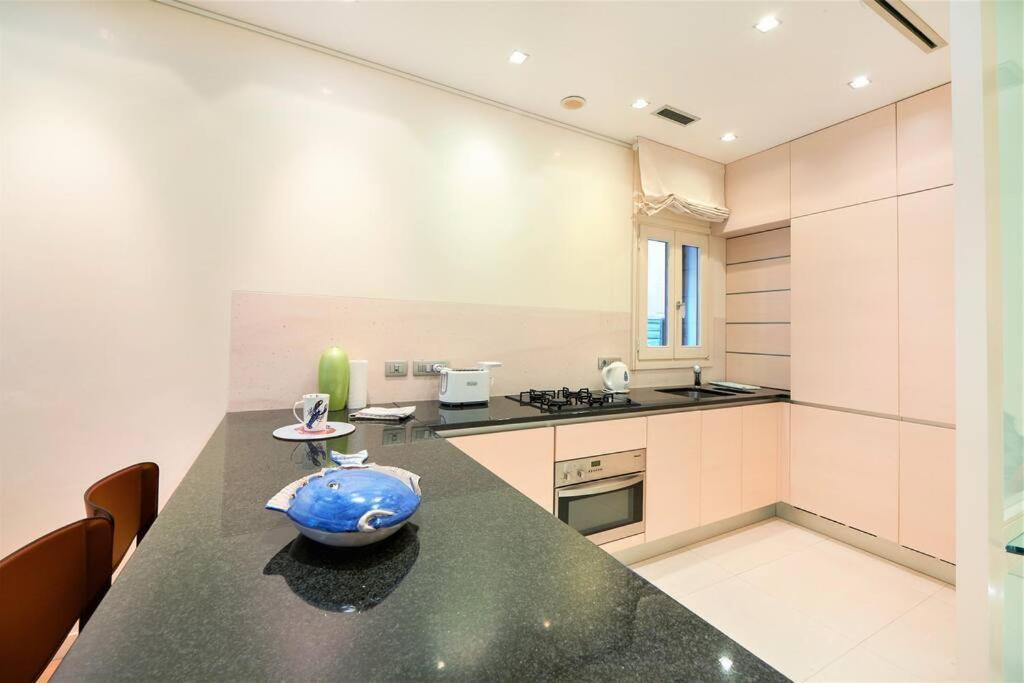 Ca' Santa Eufemia, Cozy And Classy, Sleep 4 Appartement *