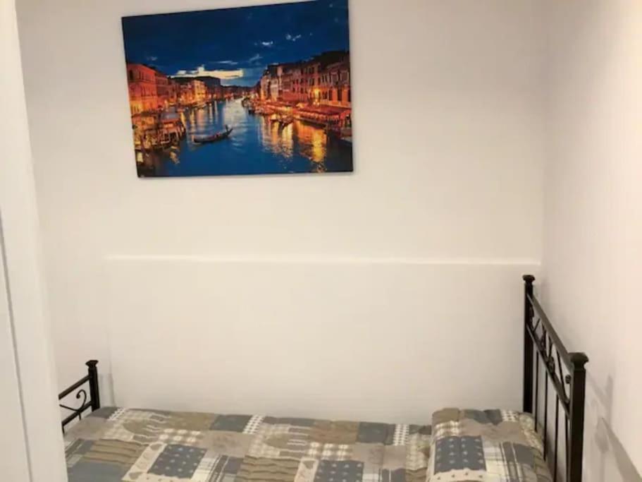 Close Guglie Bridge * Venice
