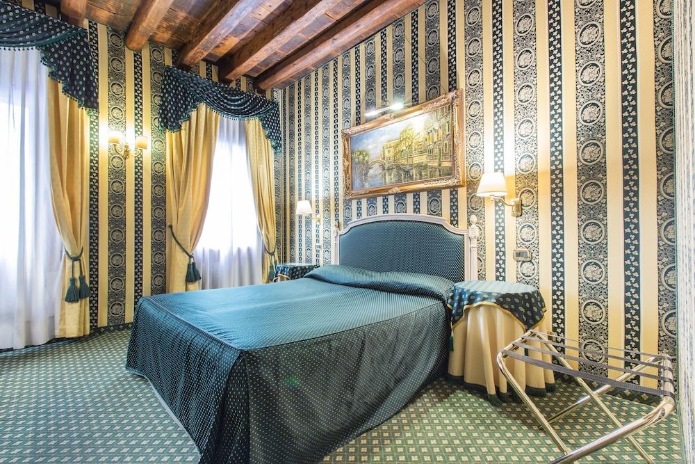 312 Piazza San Marco 3*
