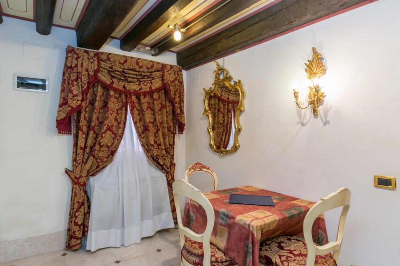 Hotel Pantalon