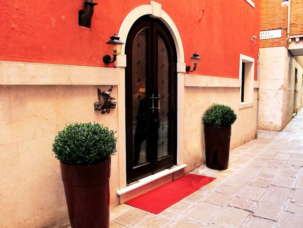 Residenza Grunwald Hotel 5*