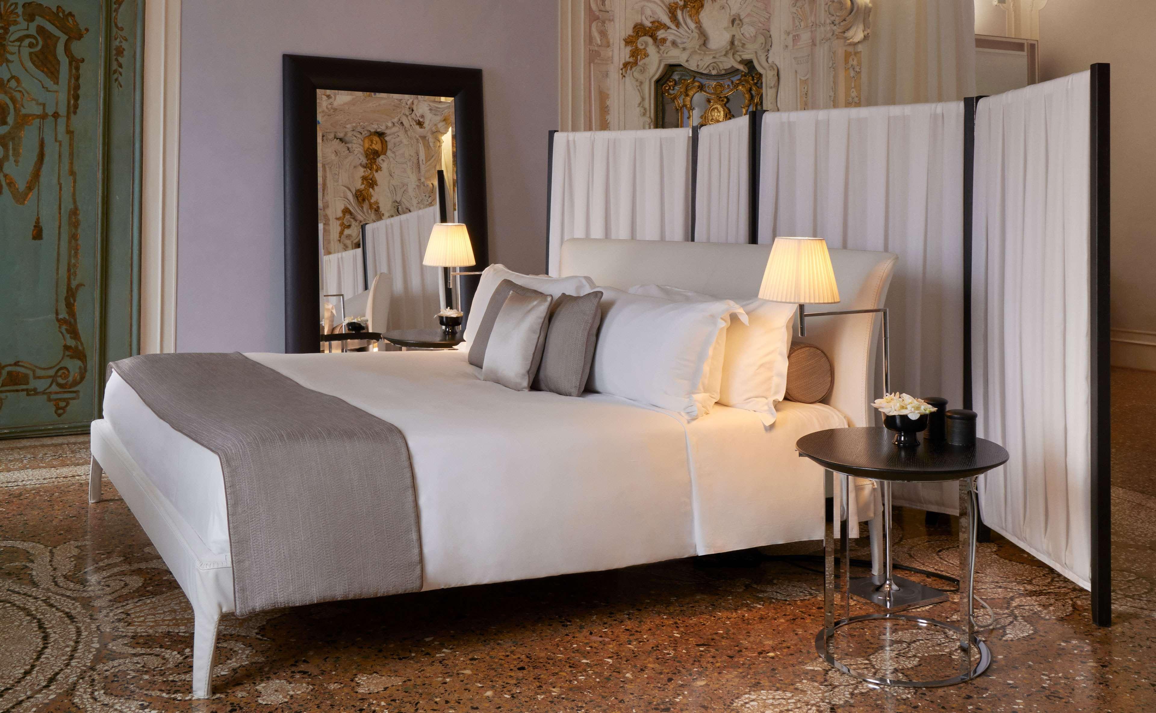 Aman Hotel 5*