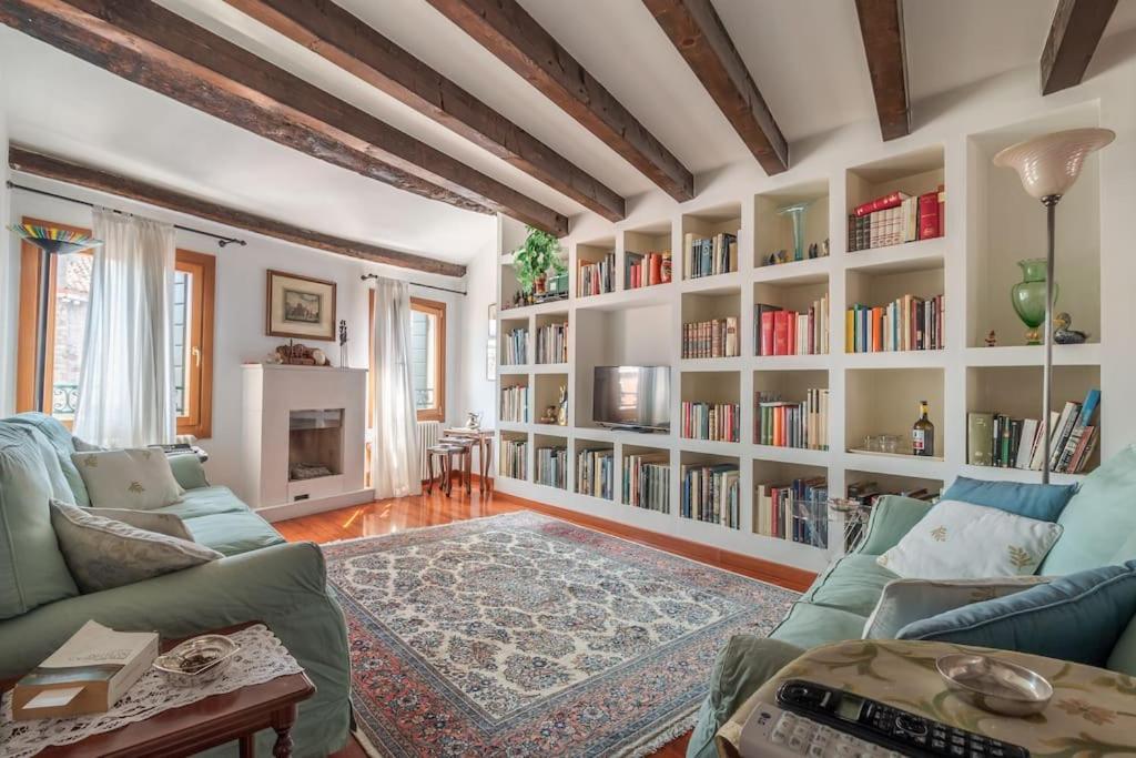 Charming Loft With Roof Terrace Close To S. Marco * Venise