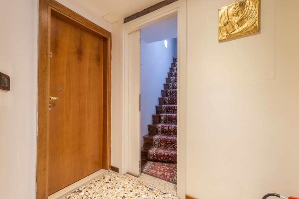 Charming Loft With Roof Terrace Close To S. Marco Appartement Venise