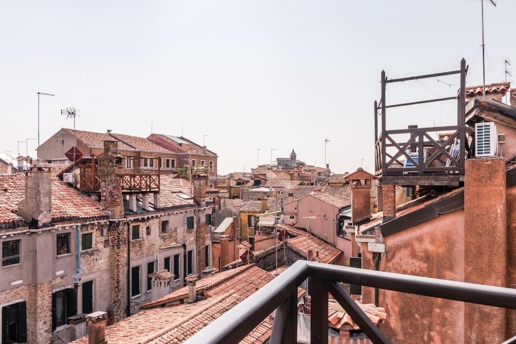 Charming Loft With Roof Terrace Close To S. Marco Appartement