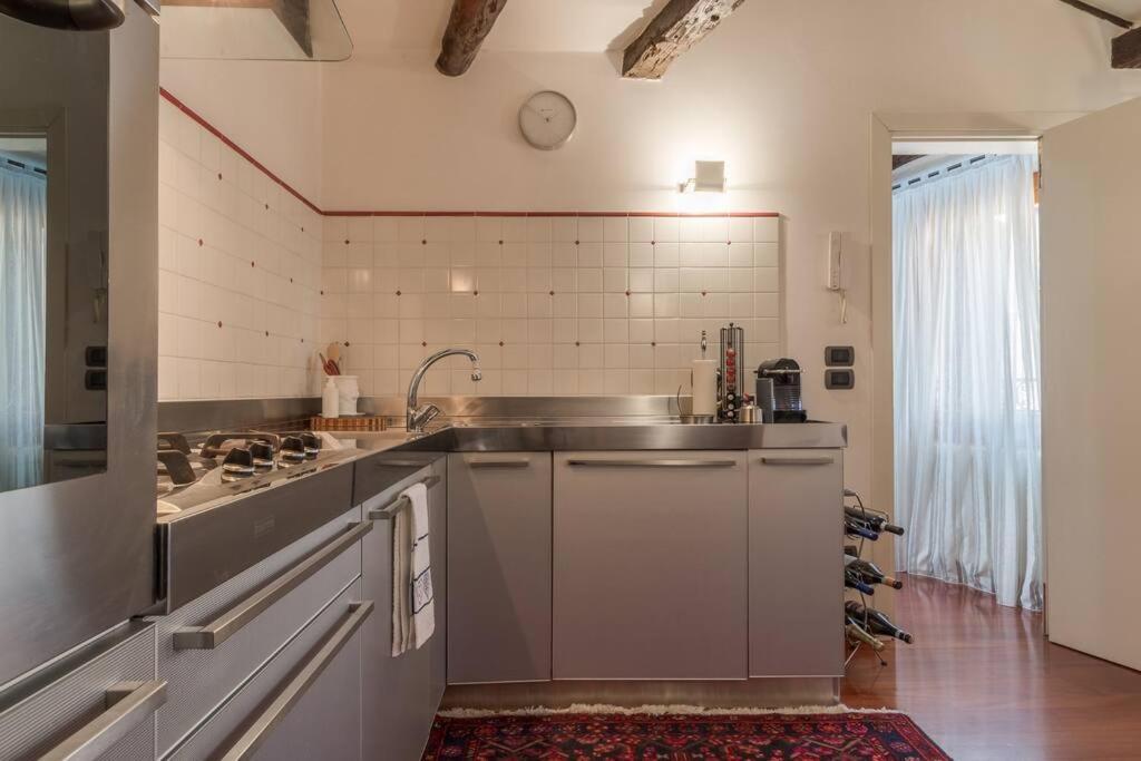 Charming Loft With Roof Terrace Close To S. Marco Appartement Venise