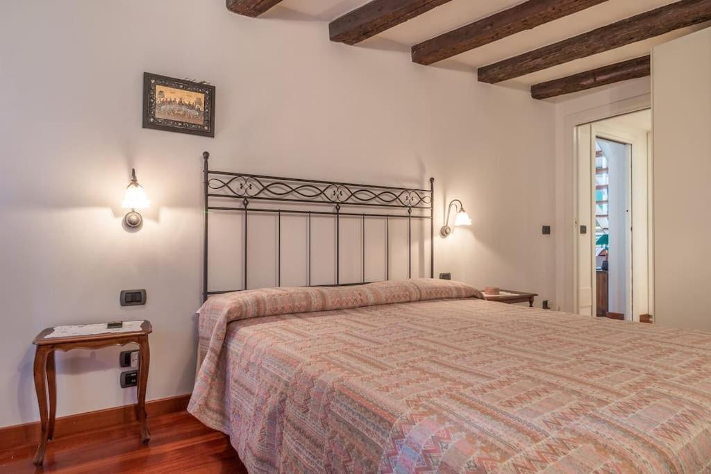 Appartement Charming Loft With Roof Terrace Close To S. Marco Venise