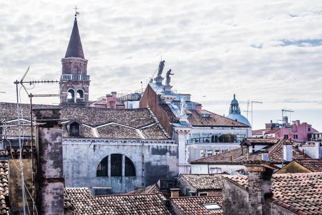 Appartamento Attic Behind St. Mark's Square *