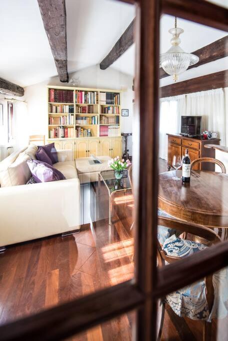 Appartamento Attic Behind St. Mark's Square *