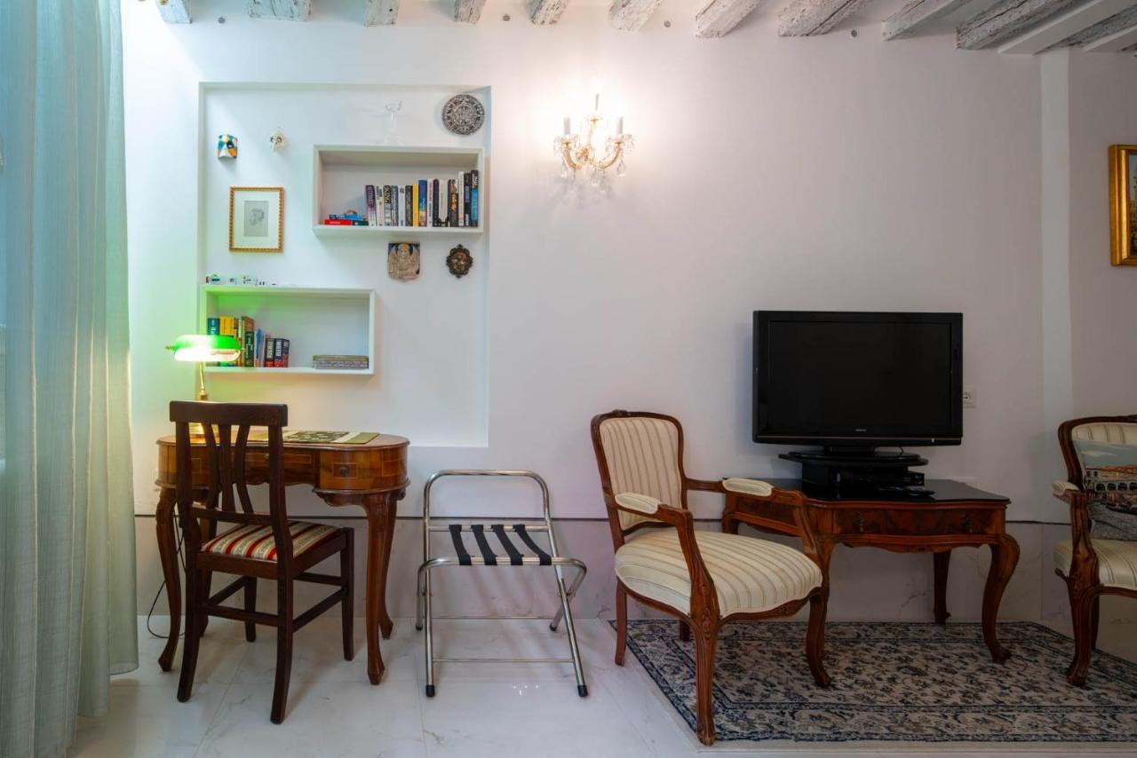 Loving In Venice, 5 Stars * Venetië
