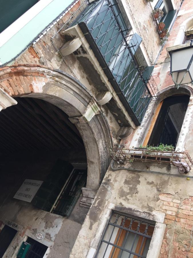 The Wolf House Gasthof Venedig