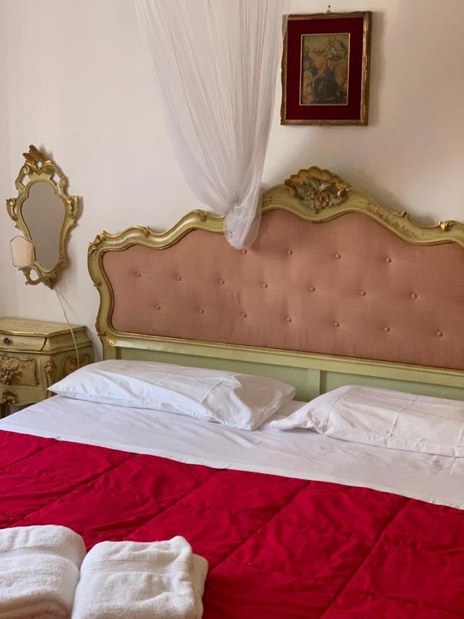 Eagle's Nest * Venise