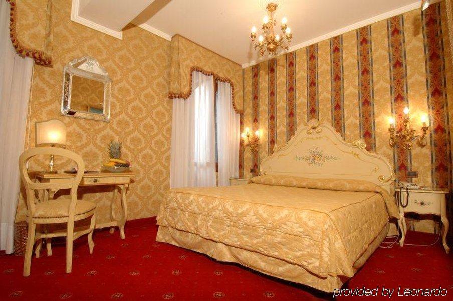 American-dinesen 4* Venezia