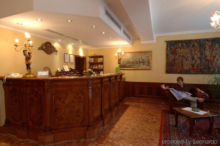 American-dinesen Hotel Venezia
