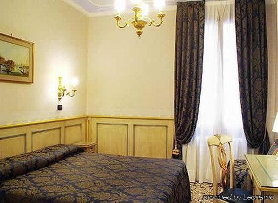 Al Piave 3* Venedig