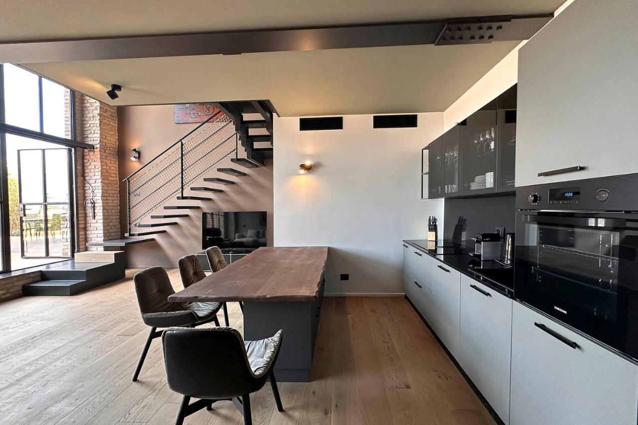 Apartment Fortuny Design Loft And Terrace Venice
