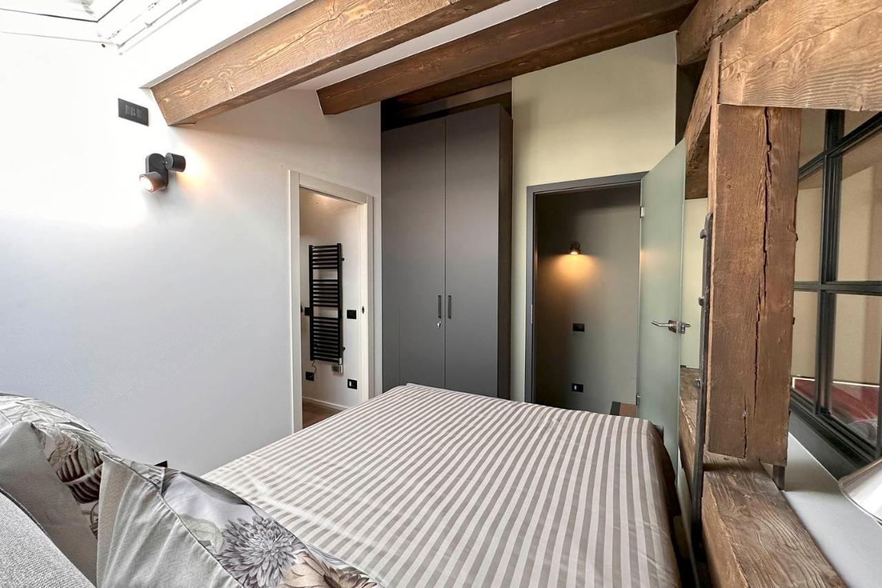Apartment Fortuny Design Loft And Terrace Venice