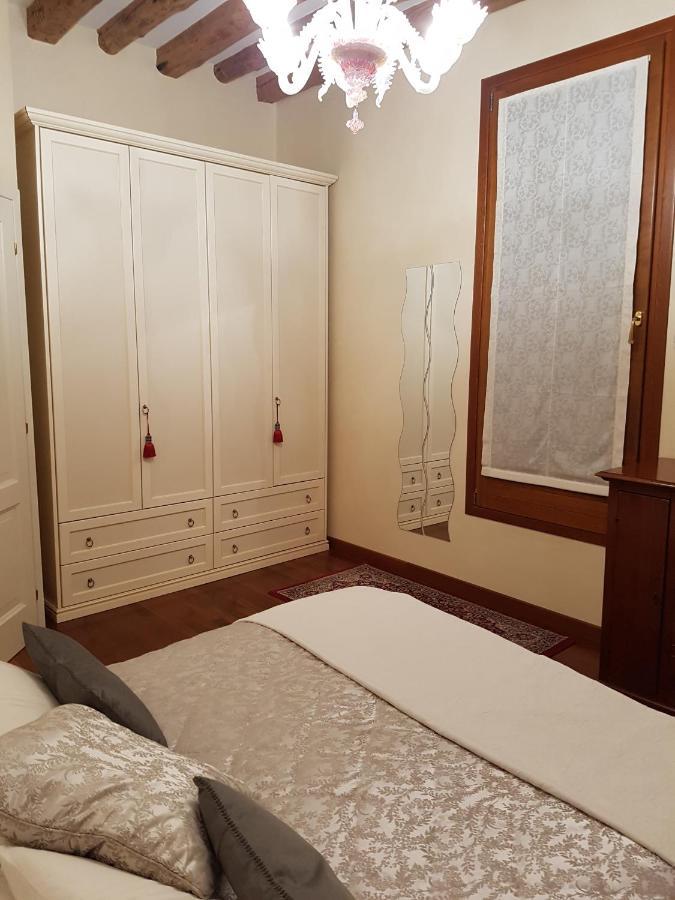 Domus Dea Apartment *