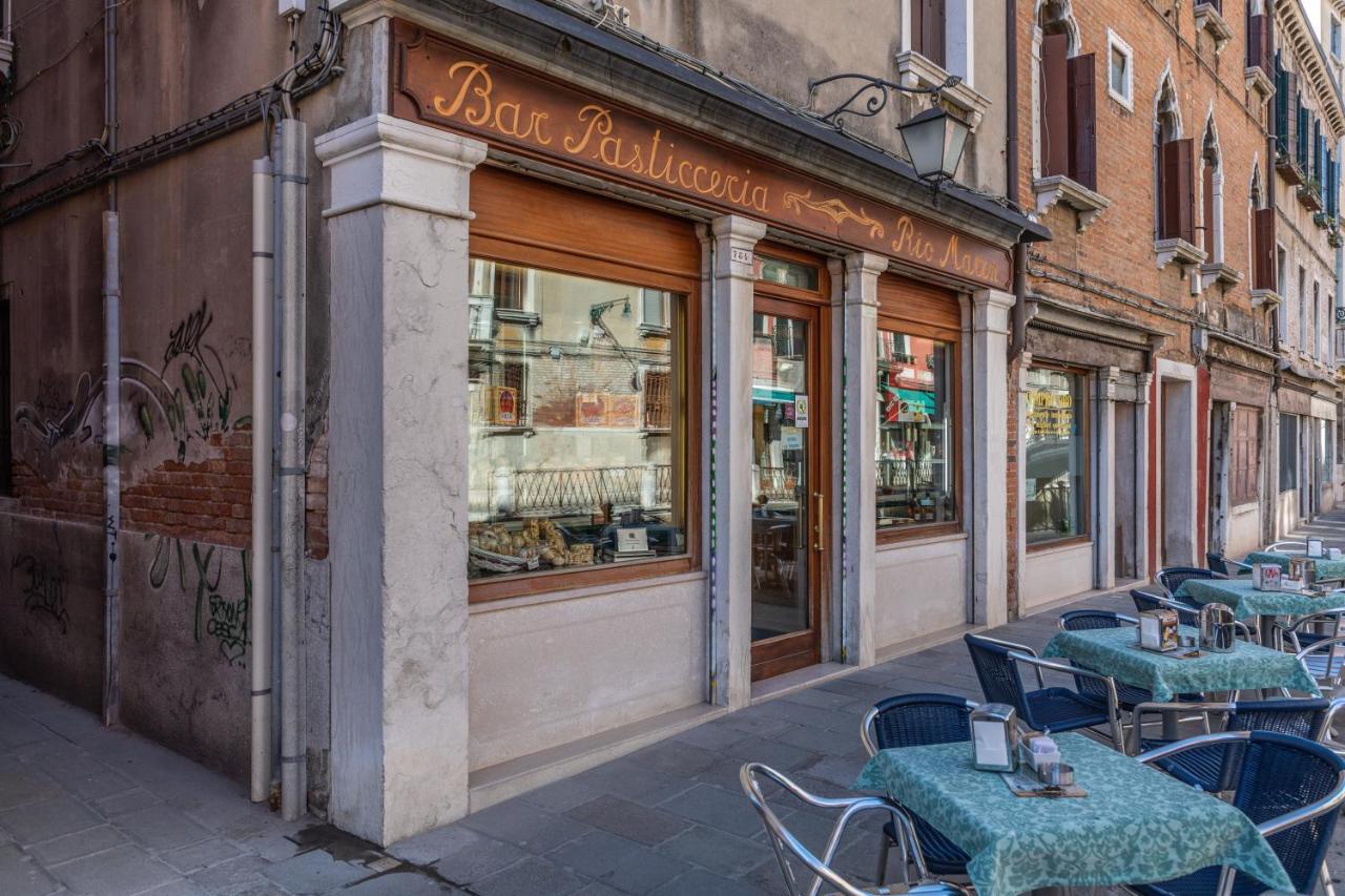 Con Giardino Privato, In Centro, Vicino Stazione Appartement