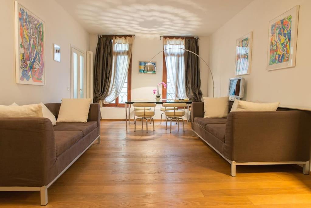 Stunning In The Heart Of Venedig