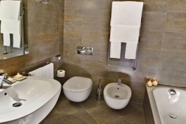 Dell'opera Hotel 3*