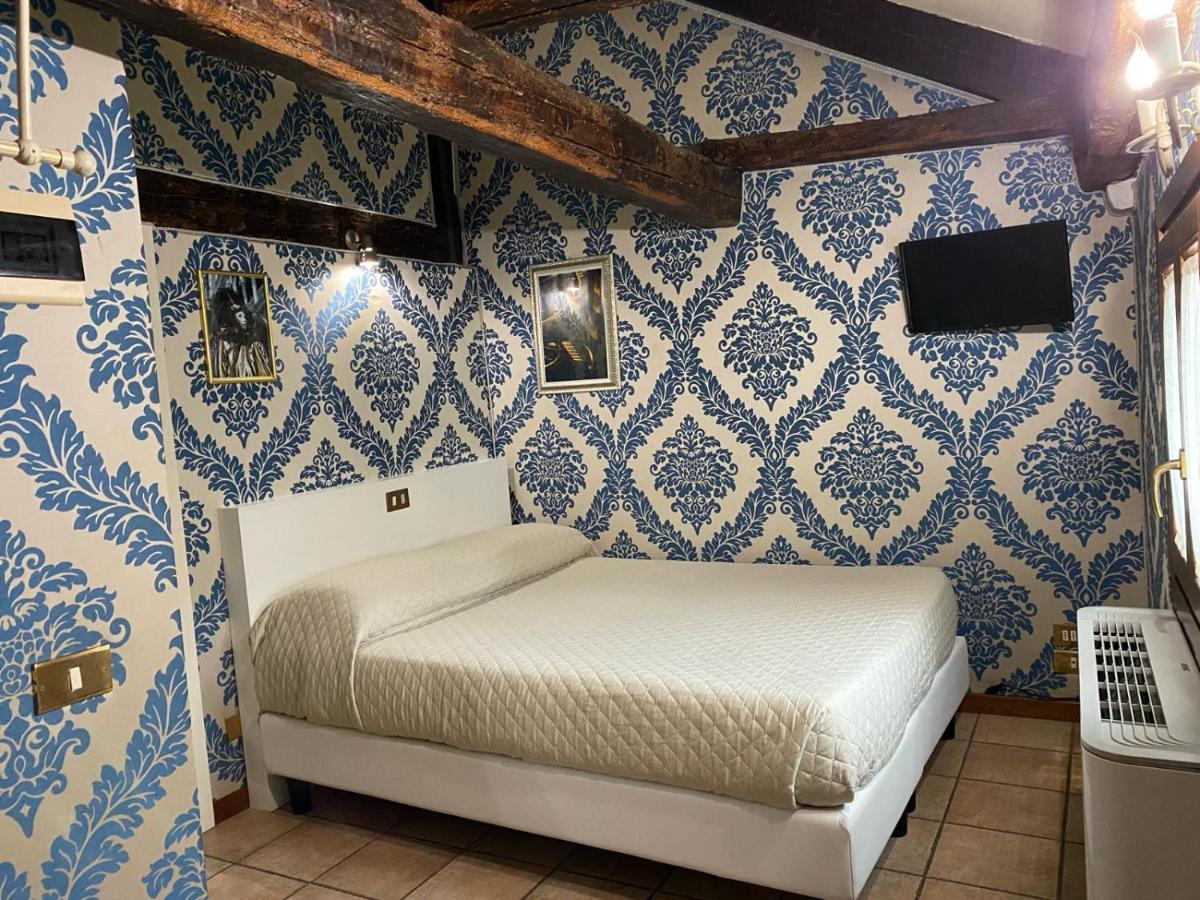 Bridge Hotel