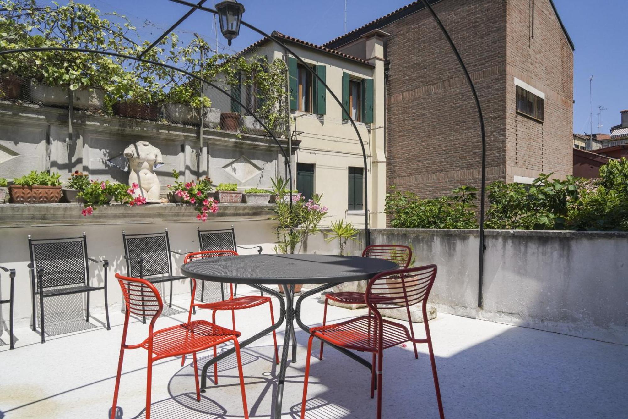 Family With Terrace Historical Center Appartement Venise