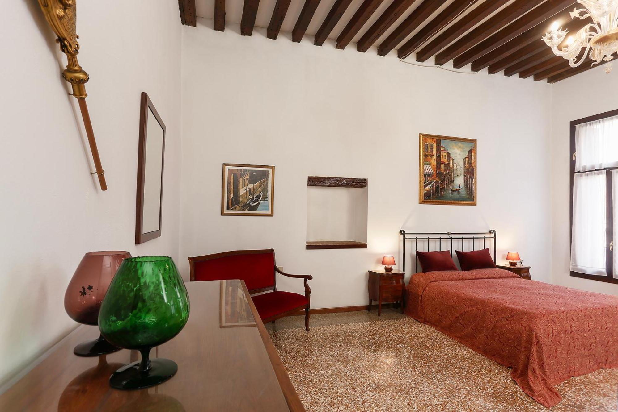 Appartamento Flat With Canal View Near San Marco