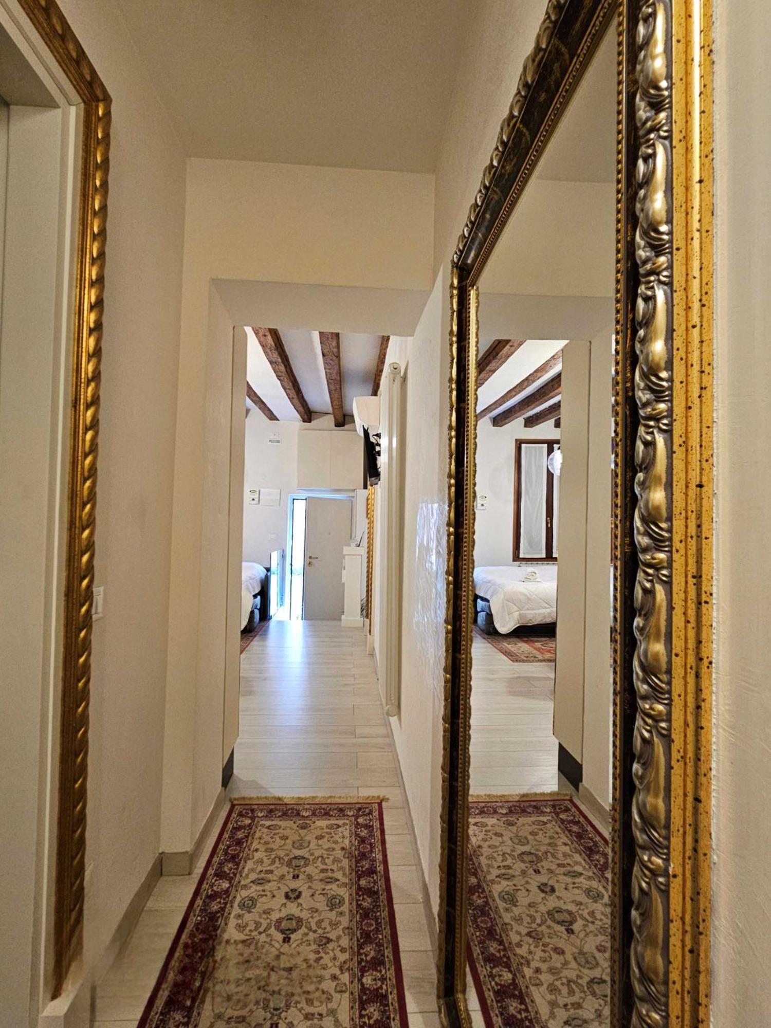 La Residenza Di Carlo Close To Piazza San Marco Appartement Venetië