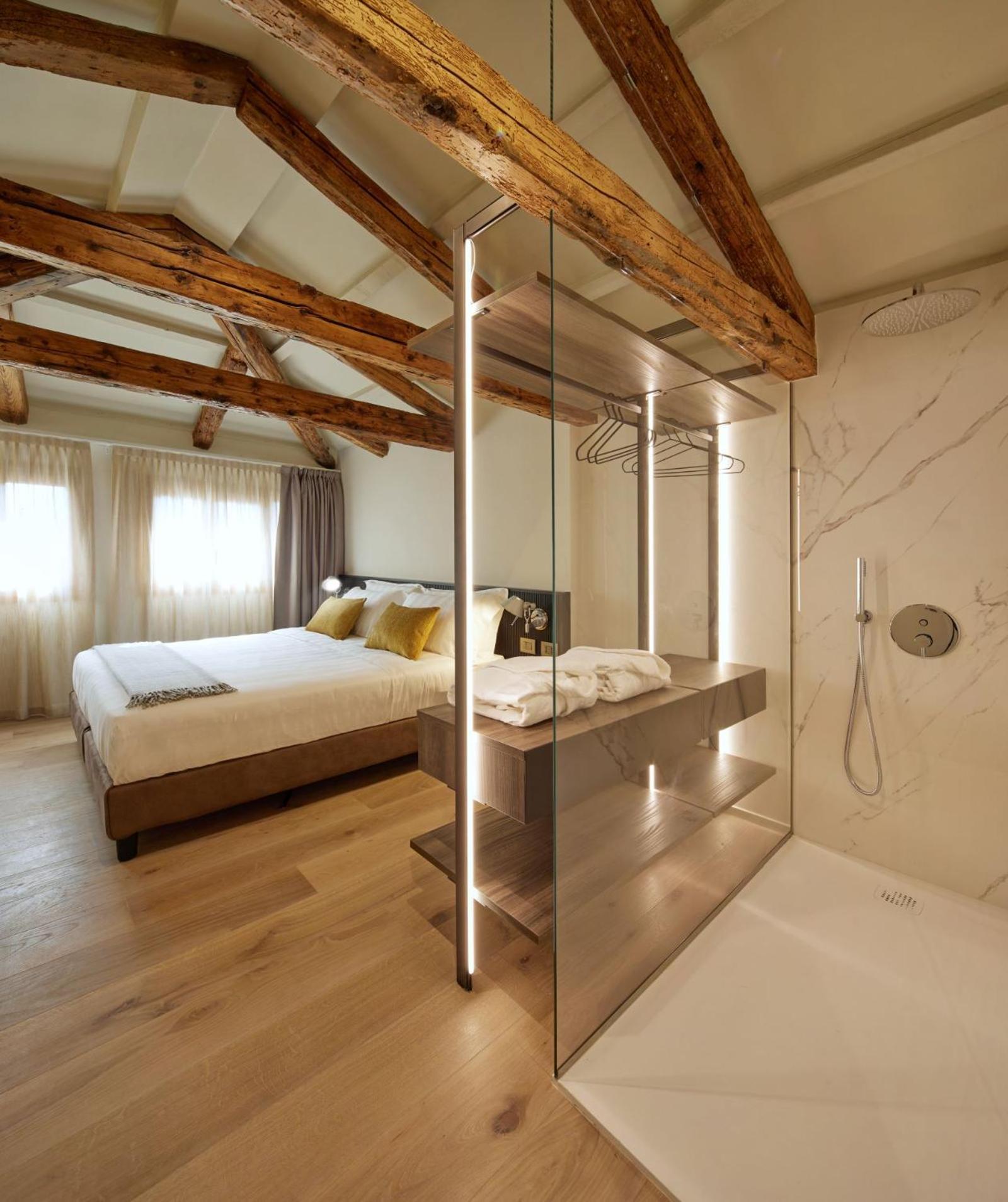 Palazzina Riva Appartamento *
